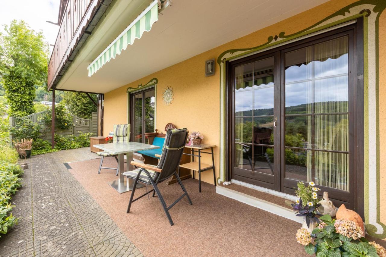 Ferienwohnung-Mediterran Айнрур Екстериор снимка